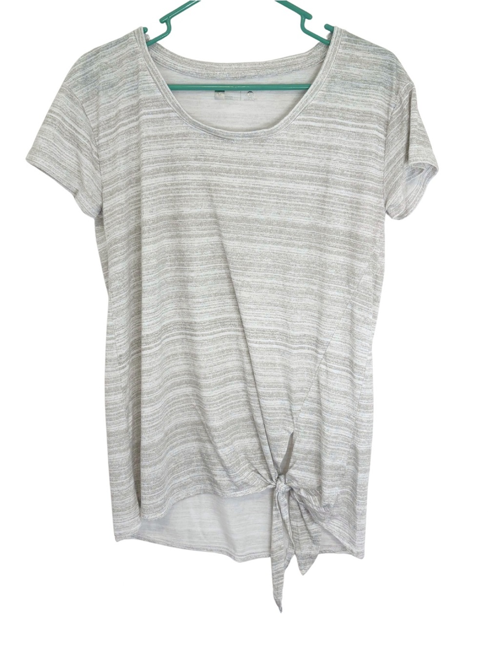 3/$20 Xersion Light Gray Striped Tie-Hem Short Sleeve Top
